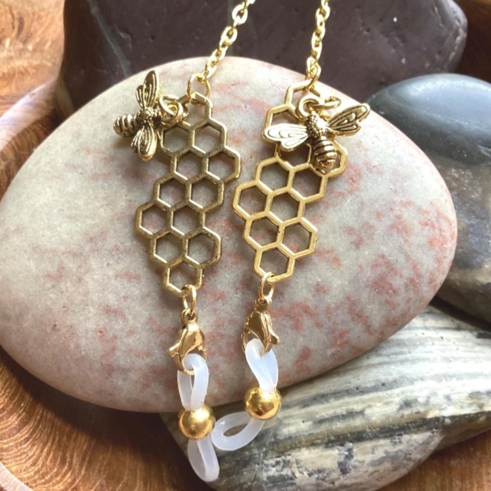 Honeycomb Bee Eyeglass Chain Whimsical Readers Holder Gold or Silver 27" Long - Picture 7 of 10
